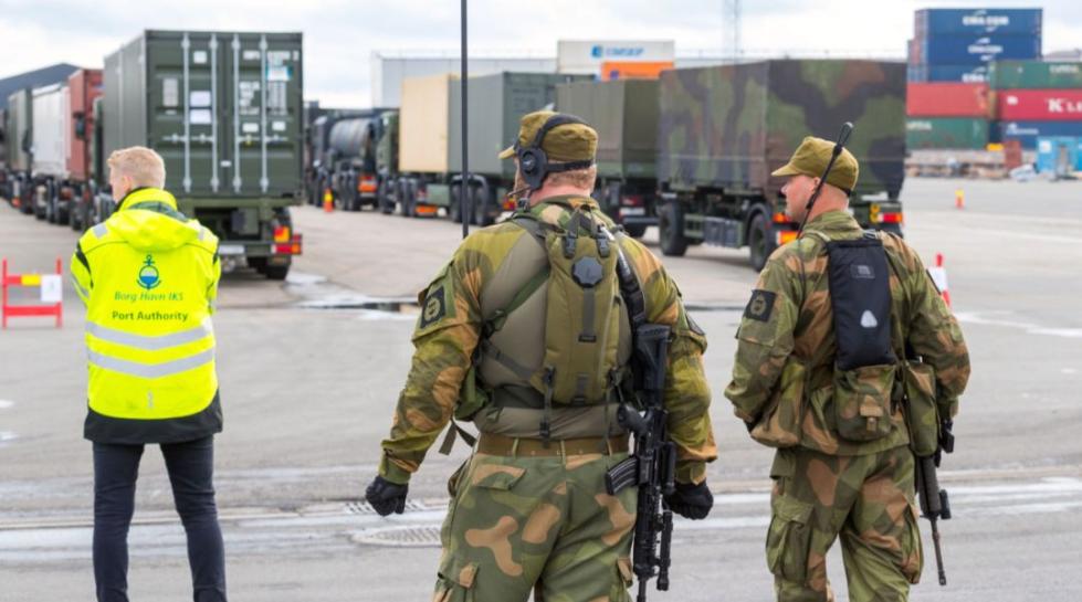 丹麦战胜黑山,稳居小组第一 丹麦战胜黑山,稳居小组第一