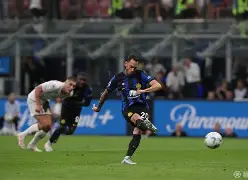 体育赛事直播-佛罗伦萨队实力悍勇，四面楚歌，铁血船长的简单介绍