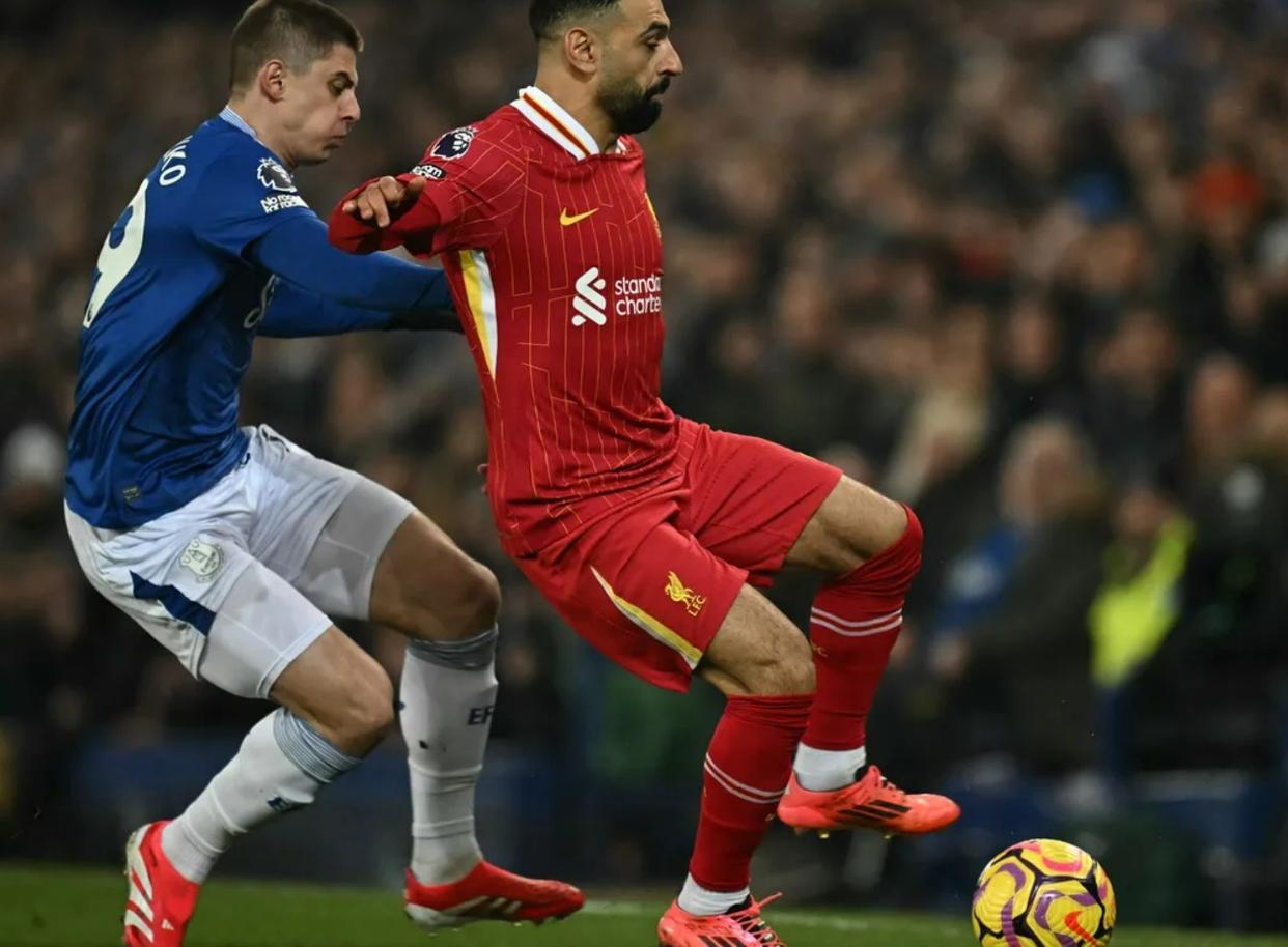 埃弗顿变阵新将出击，期待频获胜绩