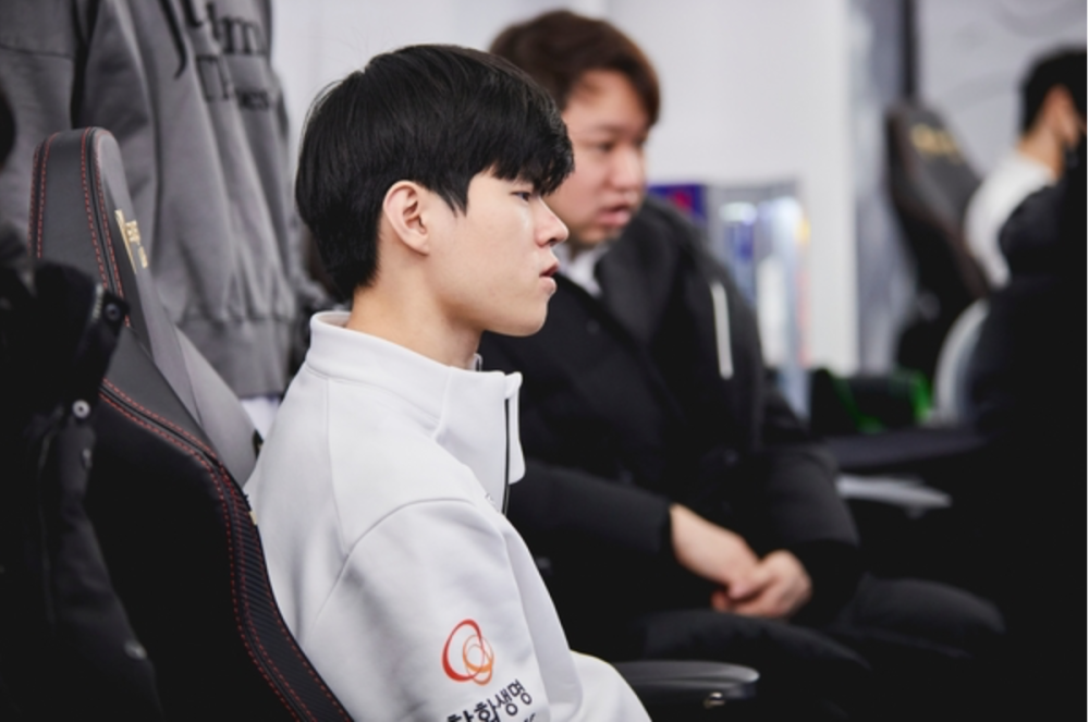 熊猫体育直播-RNG血洗100T，Deft开启传奇时刻宿命之战入围赛，强势挺进下一轮的简单介绍