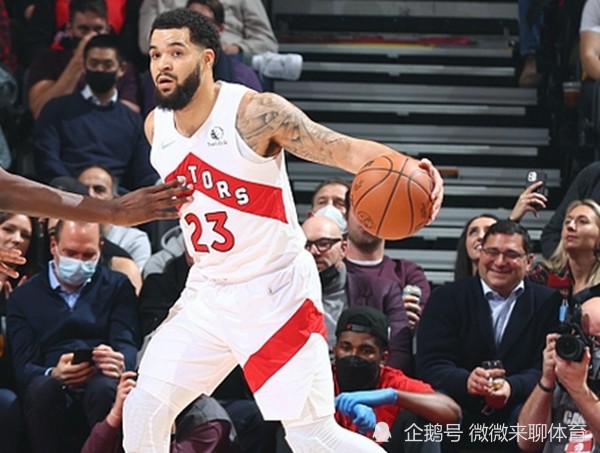 雄鹿连胜两场,领先猛龙 雄鹿连胜两场,领先猛龙