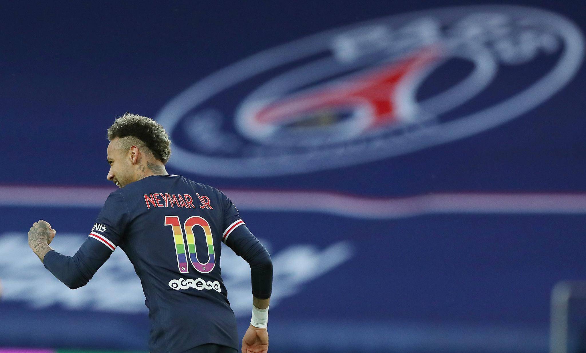 熊猫体育官方网站-PSG再胜，冲击欧冠冠军