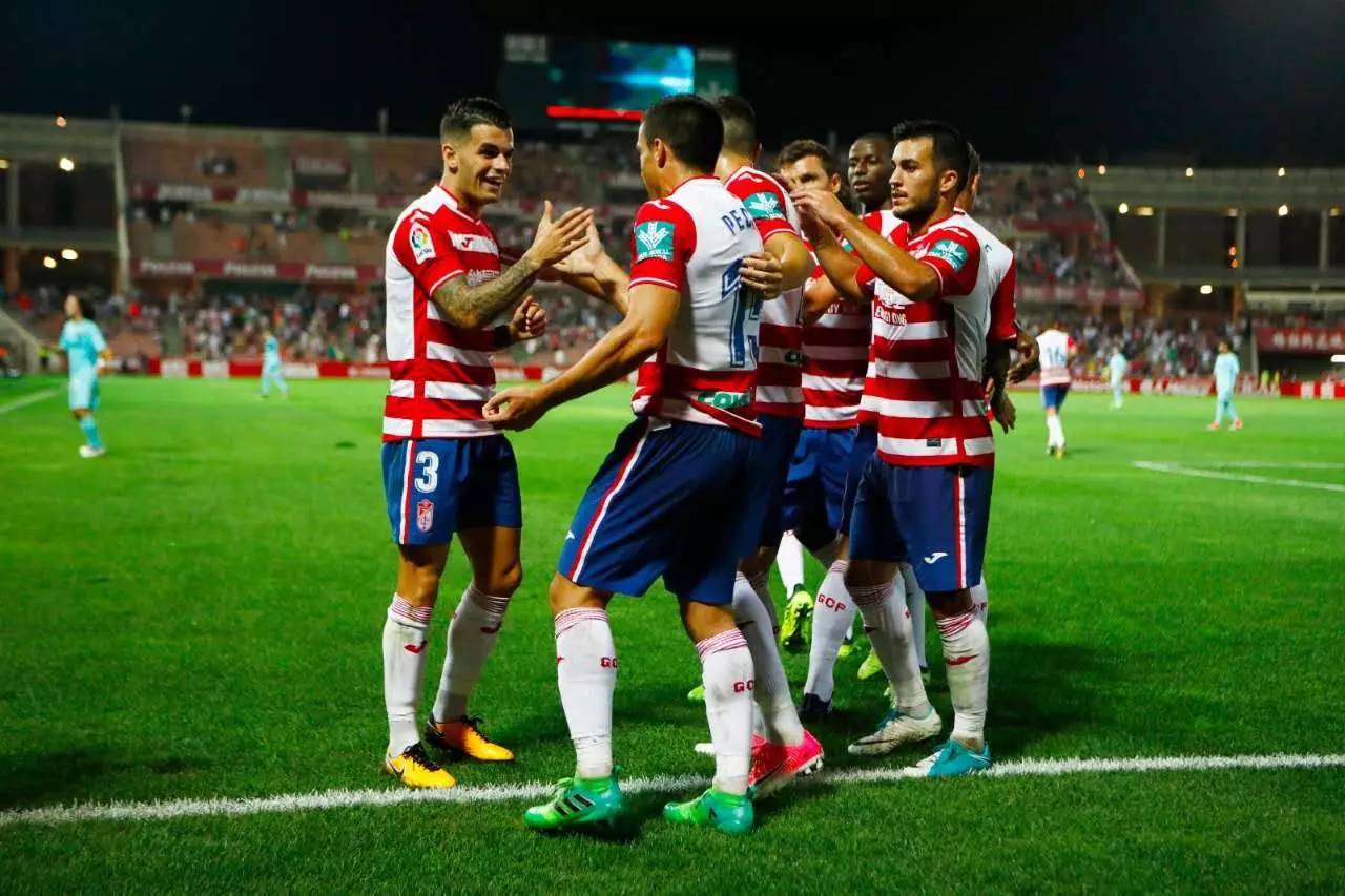 熊猫体育官方网站-格拉纳达前锋连进两球，帮球队获得胜利