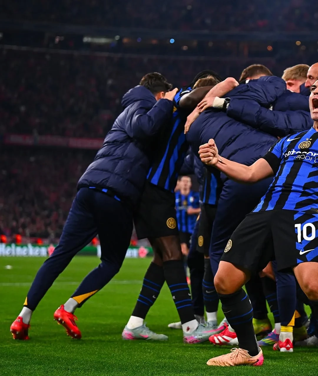 拜仁慕尼黑屡败屡战，欧冠成绩动摇