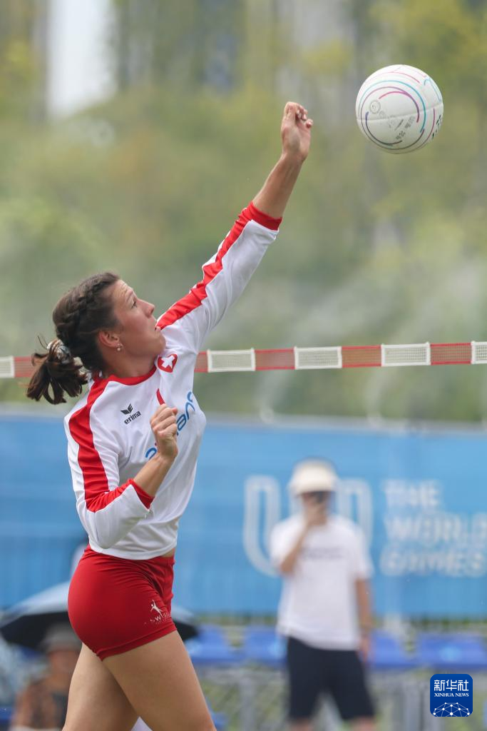 瑞士游泳选手再度夺冠，闯入决赛