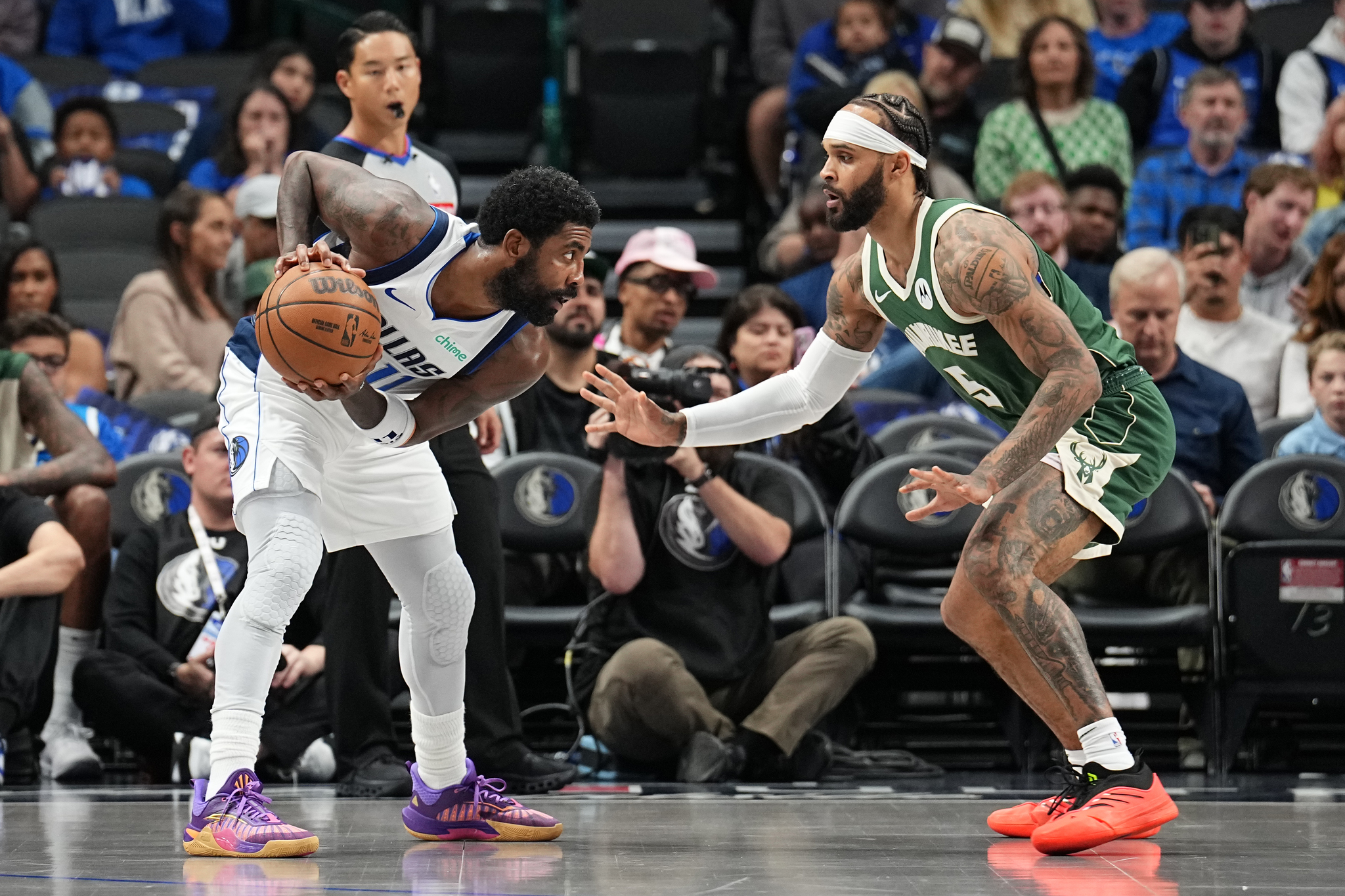 熊猫体育平台-独行侠大胜雄鹿取得六连胜