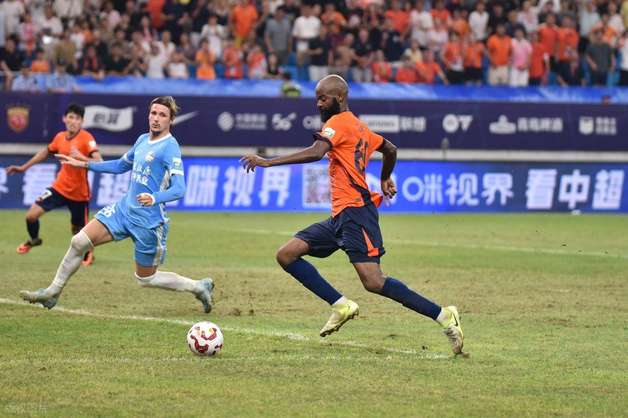 熊猫体育app-梅斯主场完胜尼奥特,成功保级在望